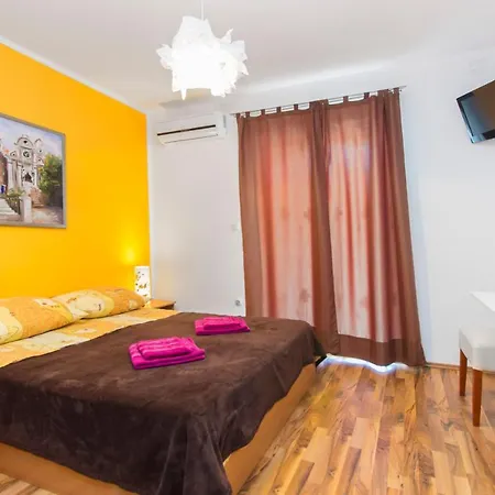 Mariva Vodice