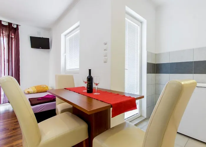 Apartman Mariva *